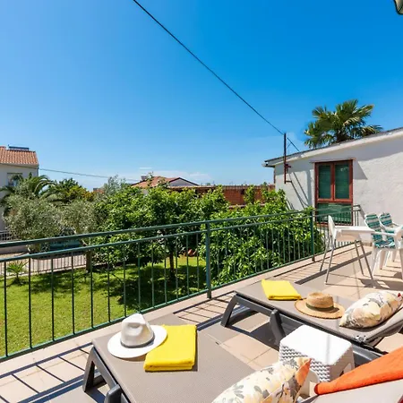 Appartamento 5203-1 For 6 Pers In *