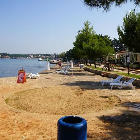 5203-1 For 6 Pers In * Porec