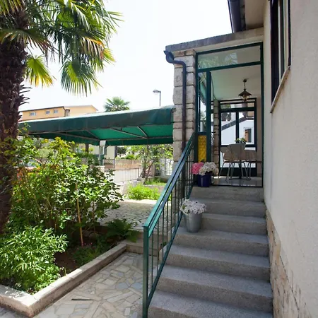 Appartamento 5203-1 For 6 Pers In Porec