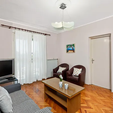 Appartamento 5203-1 For 6 Pers In Porec