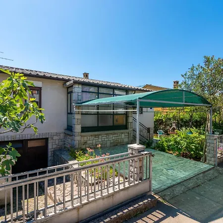 Appartamento 5203-1 For 6 Pers In Porec